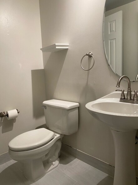 Half Bath - 1045 N Utah St