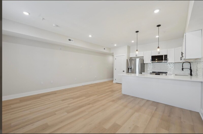 Building Photo - 1636 N 26th St