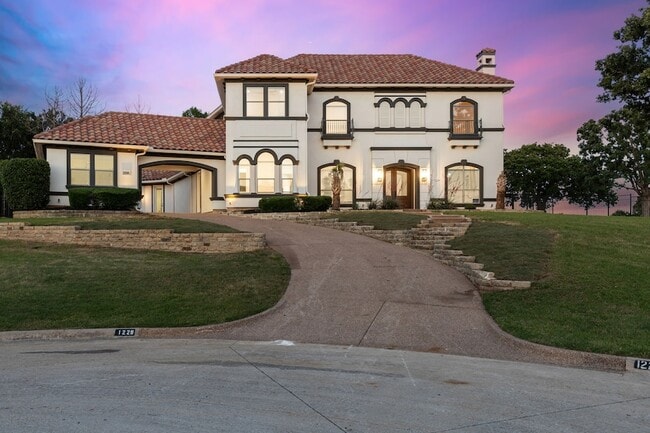 Building Photo - 1229 Strathmore Dr