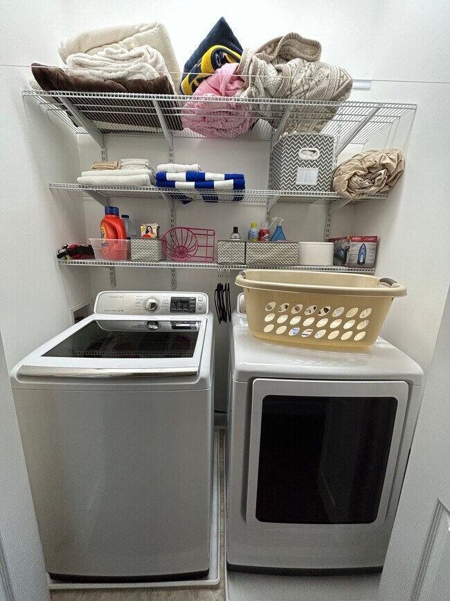 Building Photo - 1467 Monroe Dr NE