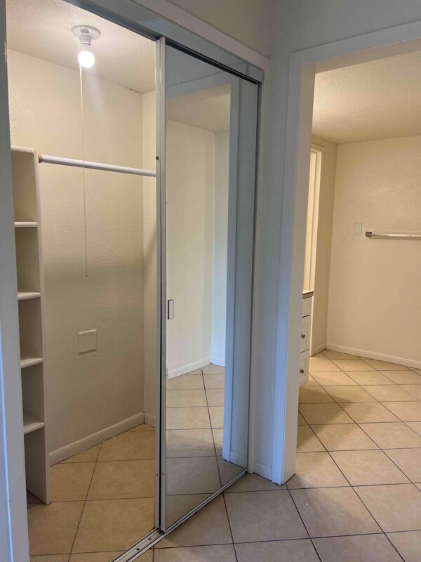 Building Photo - 401 Buchanan Dr