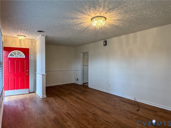 Building Photo - 3305 Luray St