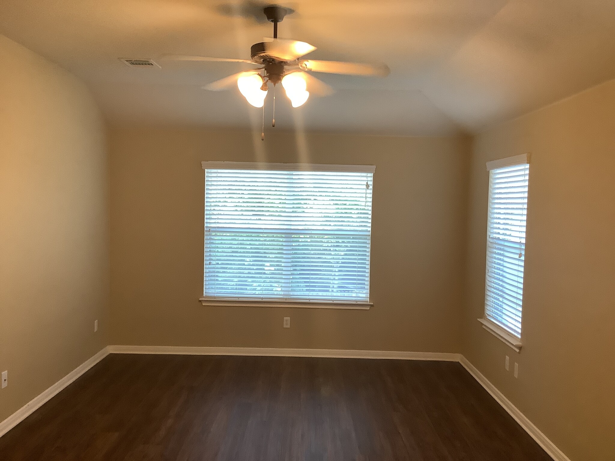 Building Photo - 3800 Veiled Falls Dr