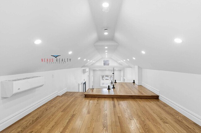 Building Photo - 21-28-28 48th St