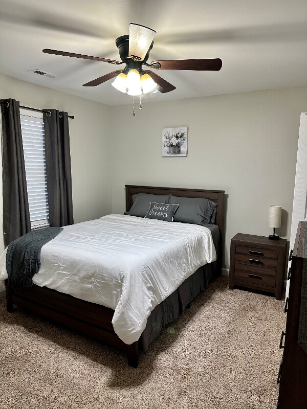 Building Photo - 1642 Thompson Dr