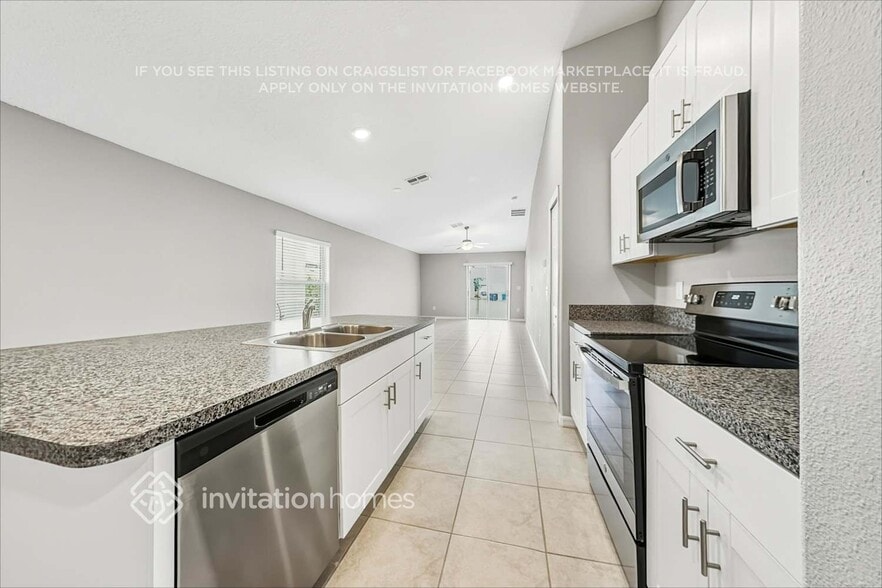 Building Photo - 15530 Colt Creek Pl