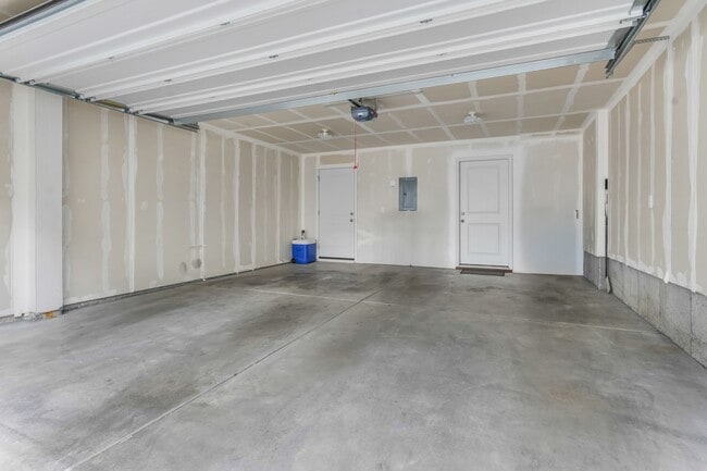 Building Photo - 3677 Golden Sky Ln