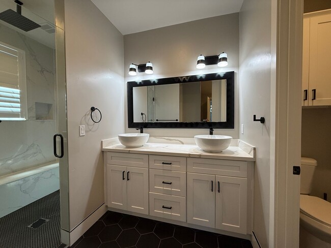 Building Photo - New Build in Established Neighborhood