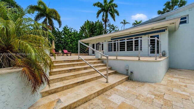 Building Photo - 2613 Tortugas Ln