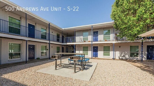 Building Photo - 500 Andrews Ave