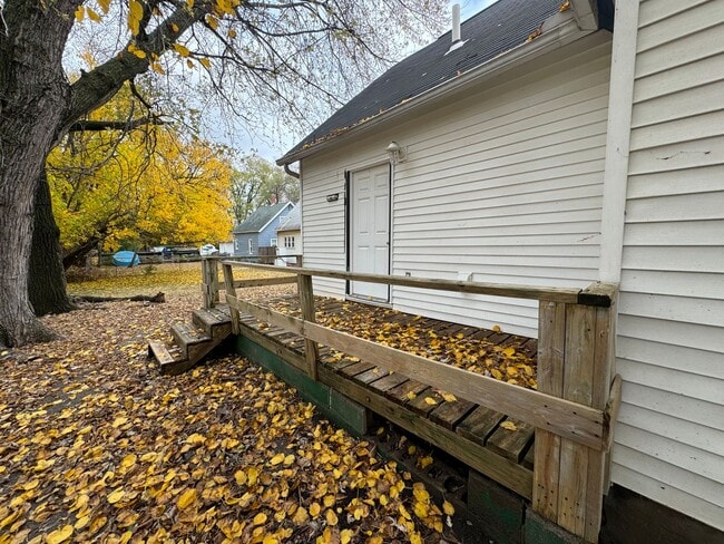 Building Photo - 4 Bedroom Rental - Ready December