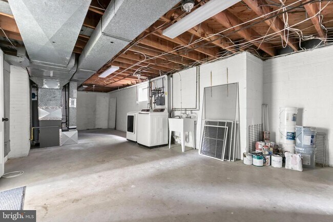 Building Photo - 5900 Osceola Rd