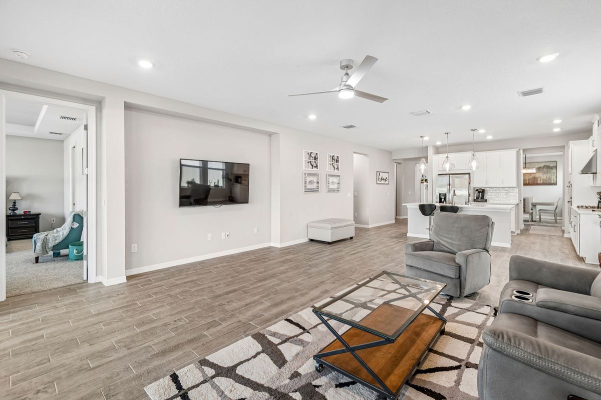 Building Photo - 10569 Tranquil Mdw Lp