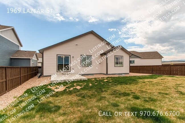 Building Photo - Spacious and Beautiful Single Family Home