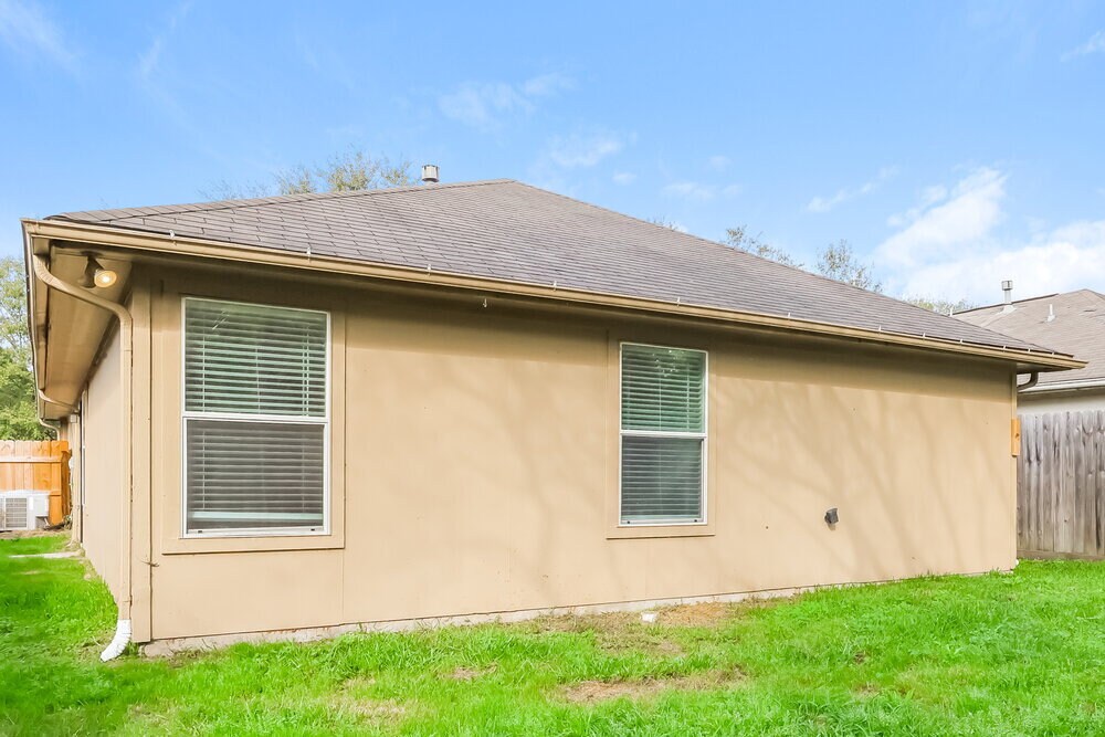 Building Photo - 24214 Silver Maple Dr