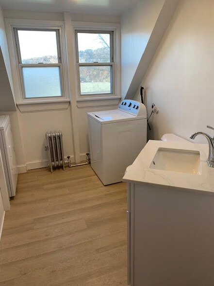 Building Photo - 1035 Hepburn St