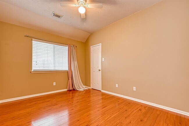 Building Photo - 18039 Parkwille Ln