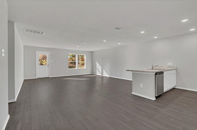 Building Photo - 135 Sienna Dr