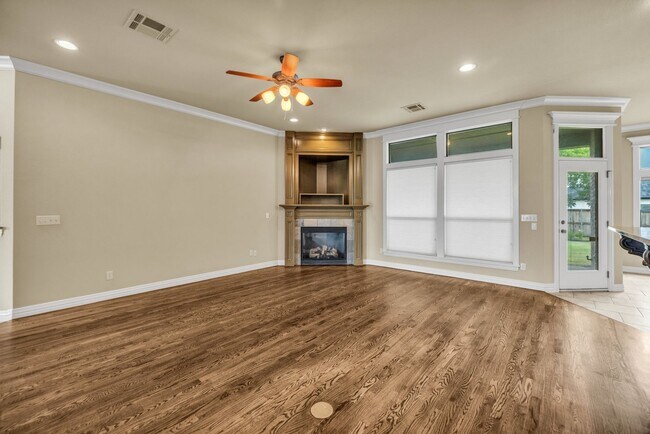 Building Photo - Executive home on double lot in beautiful Enclave at Harvard Ponds.