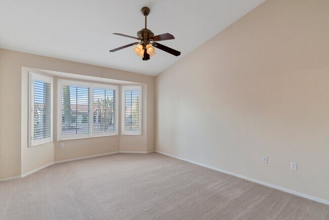 Building Photo - Gorgeous 2 Bed 2 Bath Single Story home in...