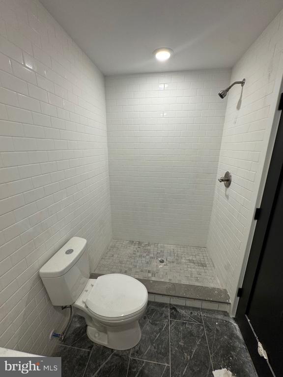 Building Photo - 807 S 57th St