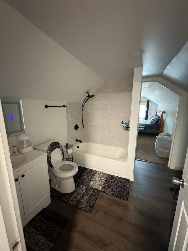 Building Photo - 10146 S Wentworth Ave