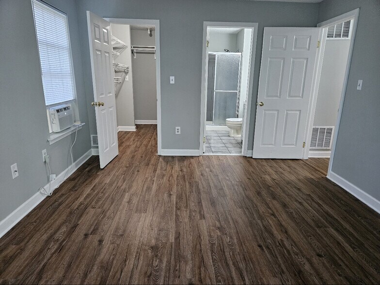 Building Photo - 53 Juniper Way