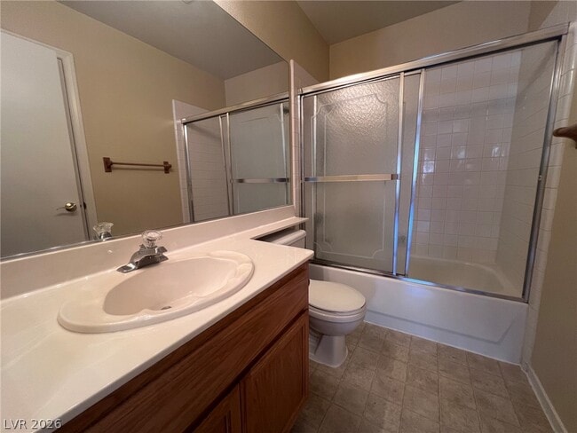 Building Photo - 3440 Middle View Dr