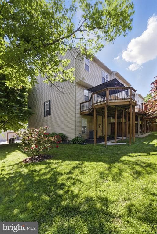 Building Photo - 20801 Shamrock Glen Cir