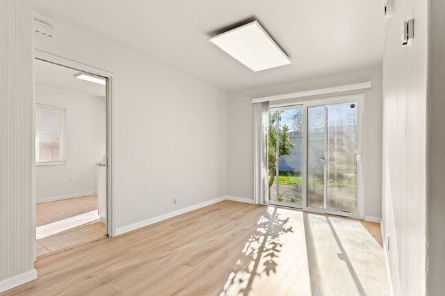 Building Photo - Renovated 3 Bd House in San Lorenzo Village w/ Large Yard Near Schools