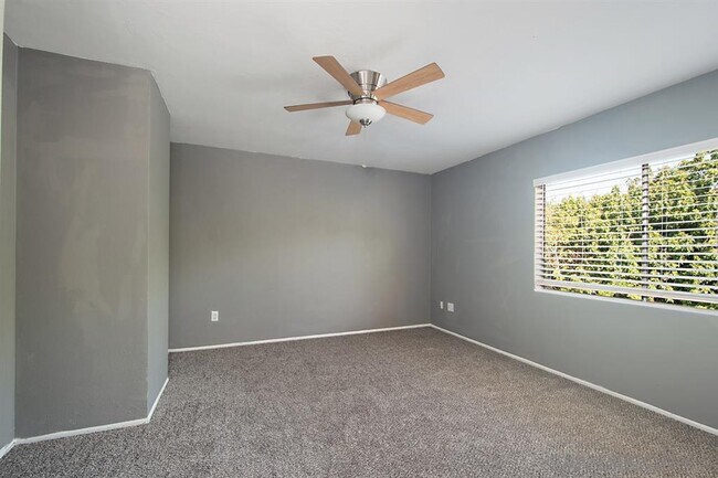 Building Photo - 2021 Haller St