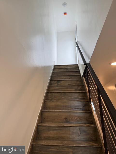 Building Photo - 1625 Annin St