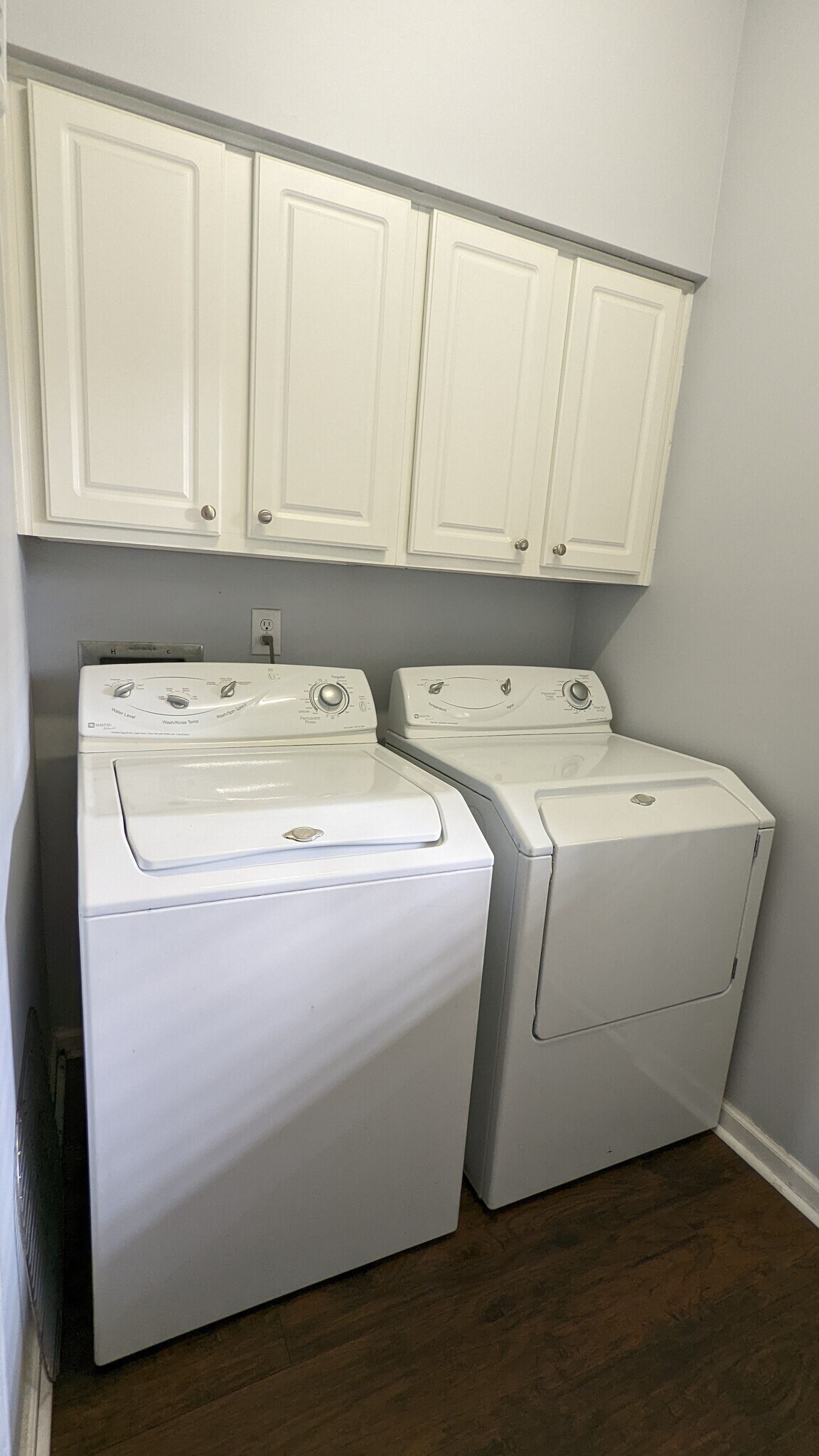 Laundry area - 106 Chandler Chase Ct