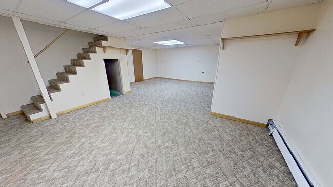 Building Photo - Single Family Home