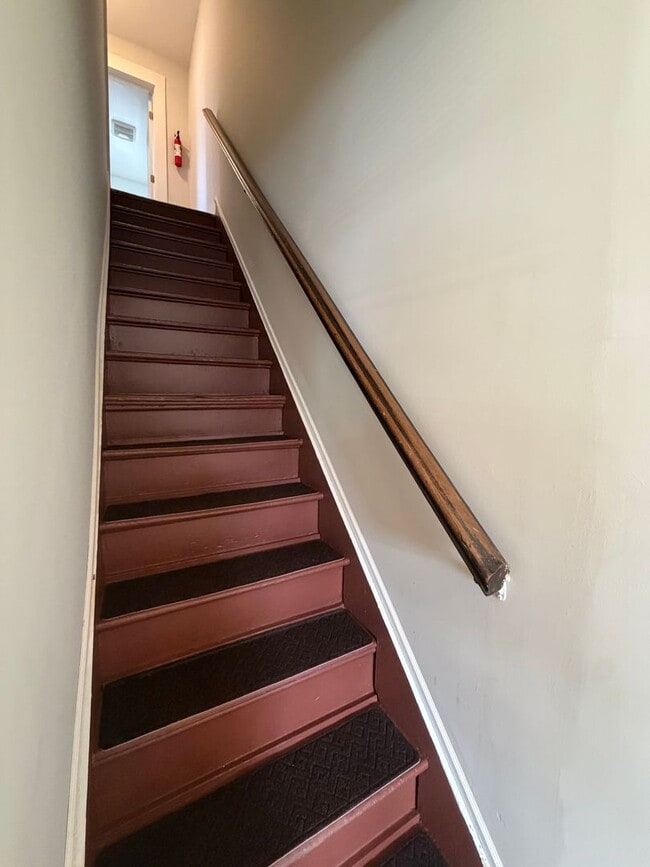 Building Photo - 27-29 Dalton Ave