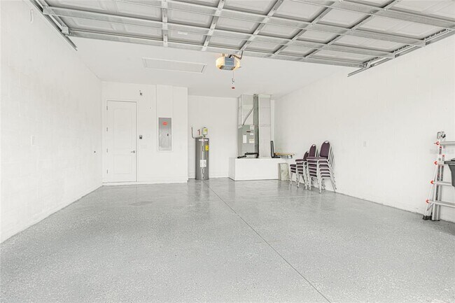 Building Photo - 1 Linden Pl