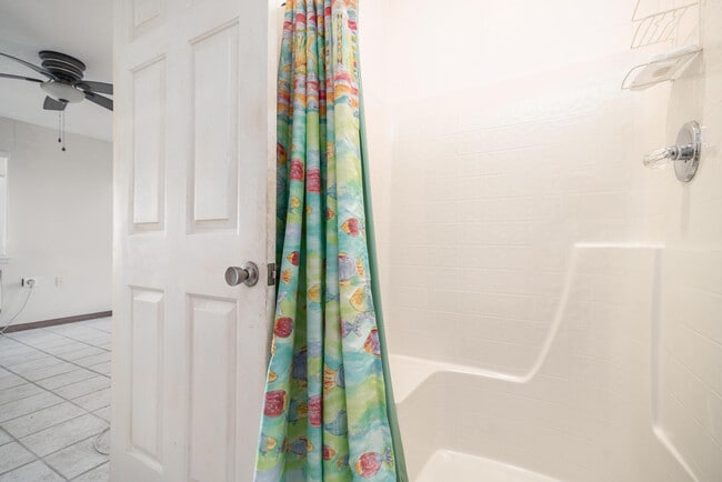 Building Photo - 202 Snug Harbour Dr