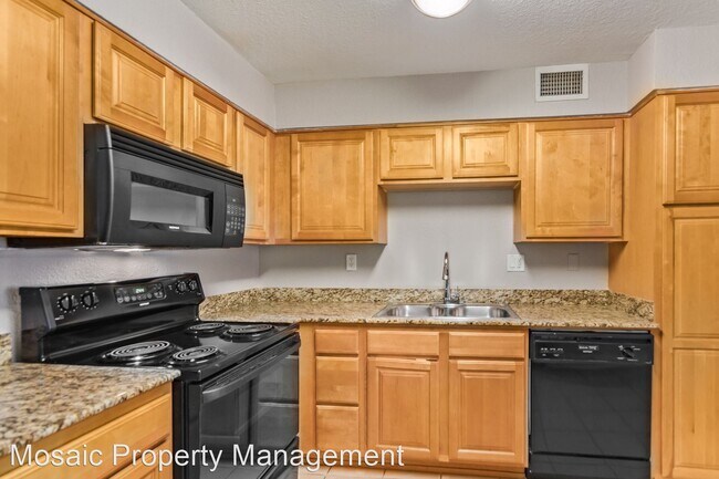 Building Photo - 2 br, 2 bath House - 330 S. Beck Avenue, #110