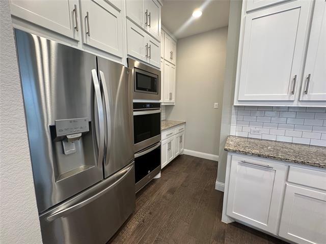 Building Photo - 7105 Royal View Dr