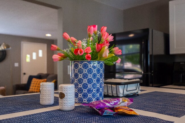 Building Photo - 711 N Third St