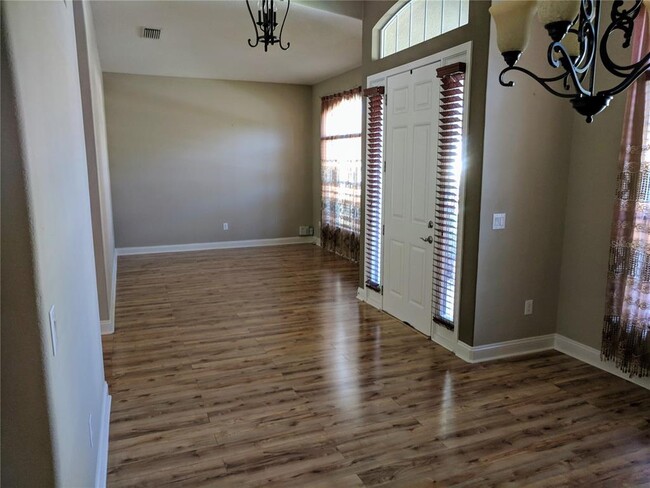 Building Photo - 3303 Marble Crest Dr