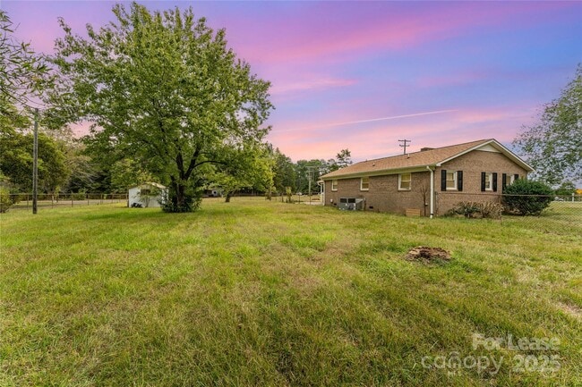 Building Photo - 14013 Eastfield Rd