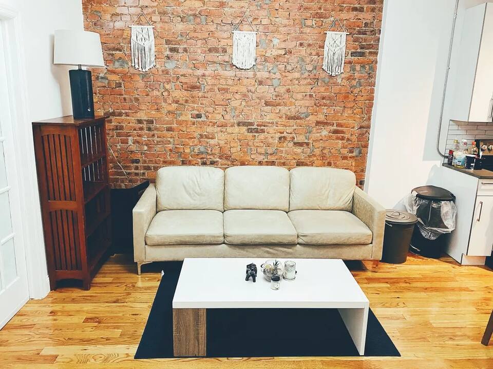 Building Photo - Central AC, washer/dryer, Exposed Brick Room #214