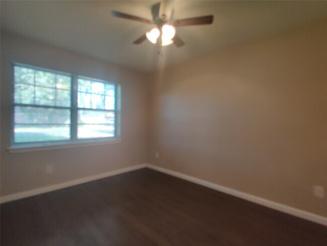 Building Photo - 1003 Dyche Ln