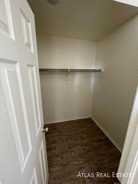 Building Photo - 5045 Sweetgrass Ln