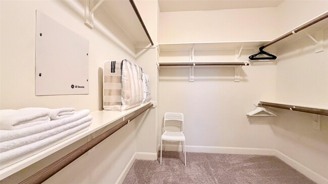 Building Photo - 1013 Gross St