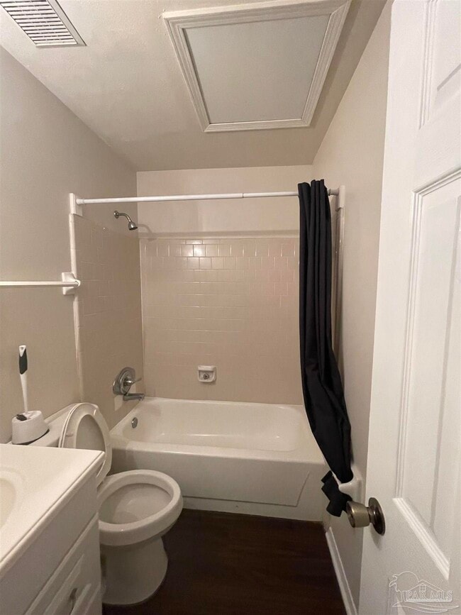 Building Photo - 10049 Hillview Rd