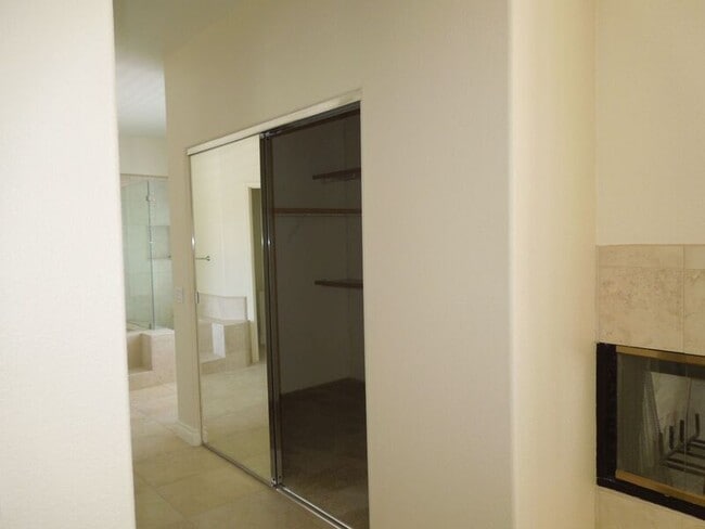 Building Photo - 32084 Pso Parallon