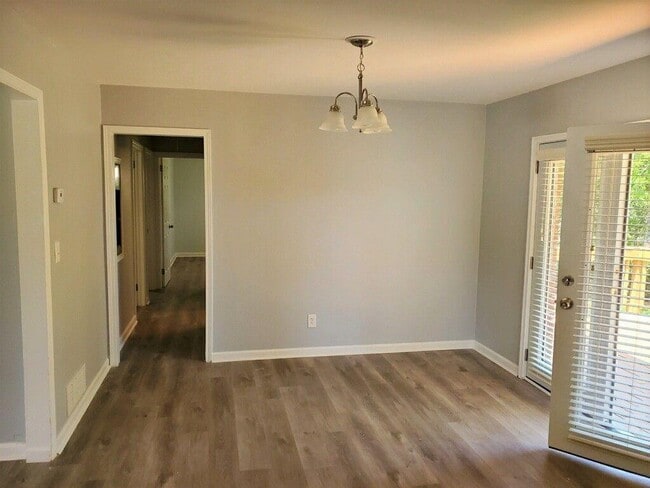 Building Photo - 4867 Flint Hill Rd SW