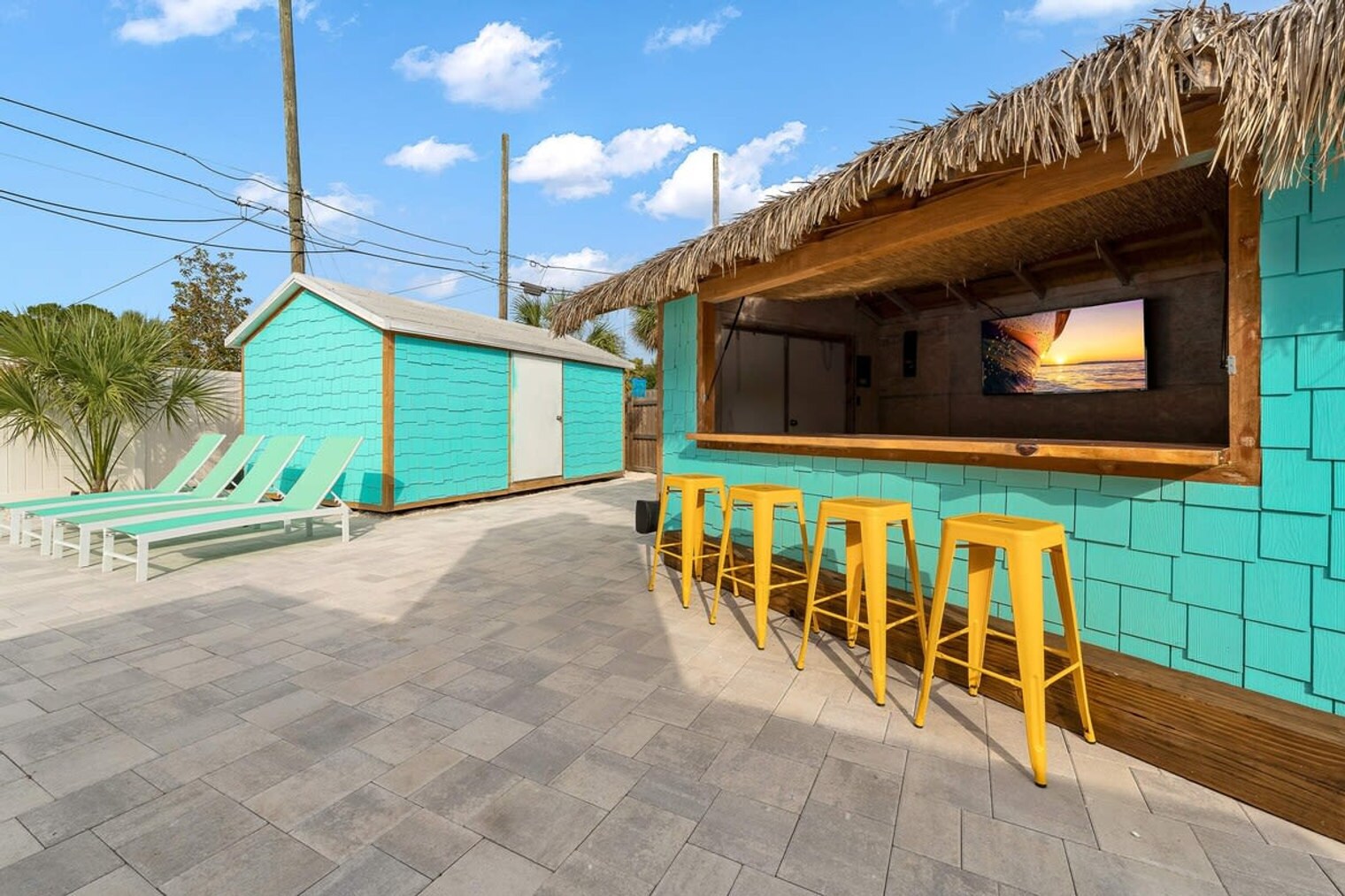 Building Photo - 6660 Date Palm Ave S